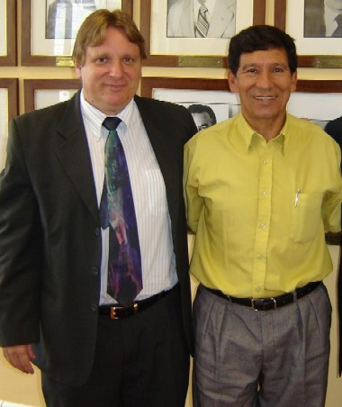 Deputado Rodolfo e o prefeito Aluzio<a style='float:right;color:#ccc' href='https://www3.al.sp.gov.br/repositorio/noticia/03-2008/RODOLFO C SILVA ITAOCA.jpg' target=_blank><i class='bi bi-zoom-in'></i> Clique para ver a imagem </a>